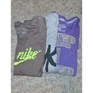 Vintage Nike Womens t-shirts size s and m lot of 3 multi color Y2K